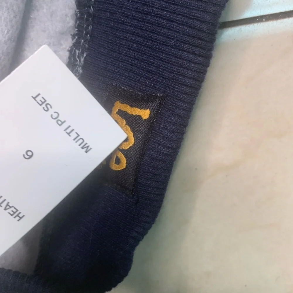 Sz 6 kids Lee Gray and Navy Casual Short set